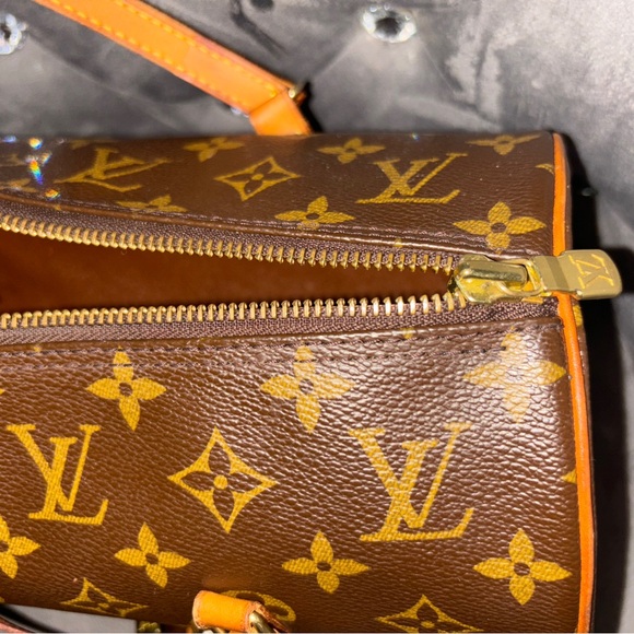 Louis Vuitton papillon 30 Monorgram WITH pochette - Picture 4 of 5